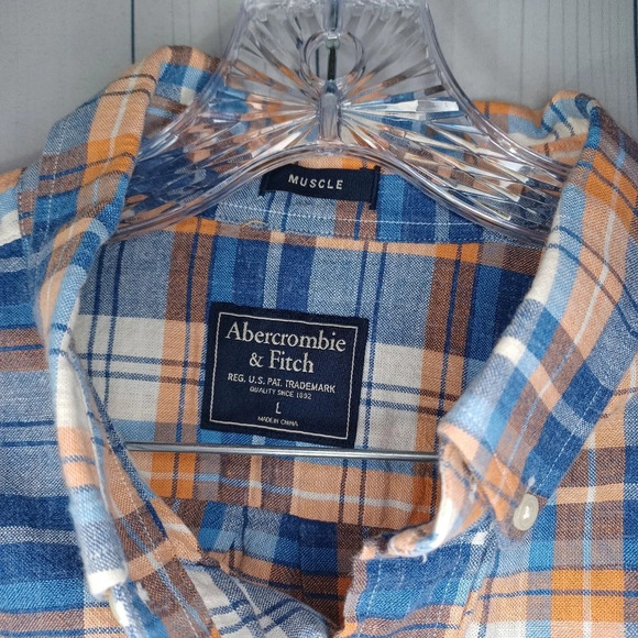 Abercrombie & Fitch muscle plaid button down shirt - Picture 2 of 9
